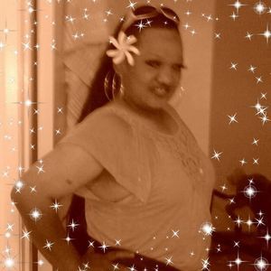 Meet your Posher, Tia